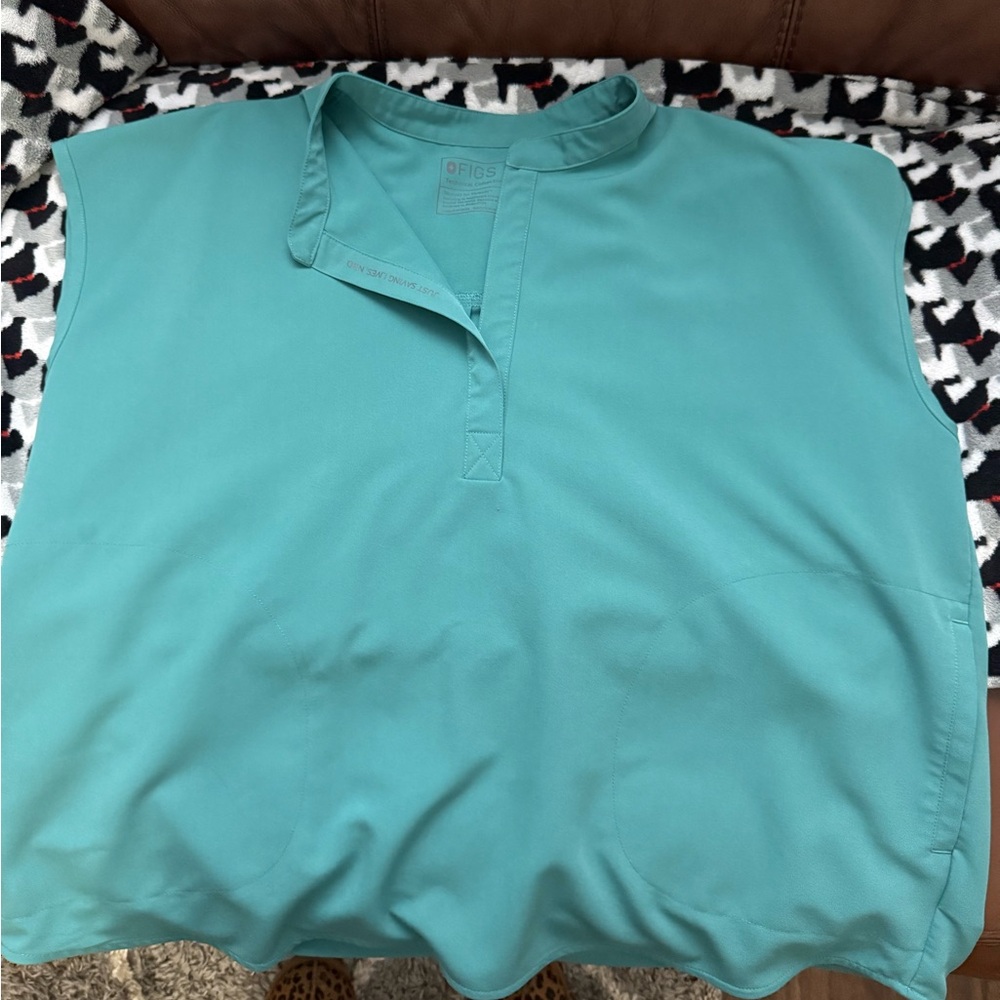 Figs Rafaela Scrub top